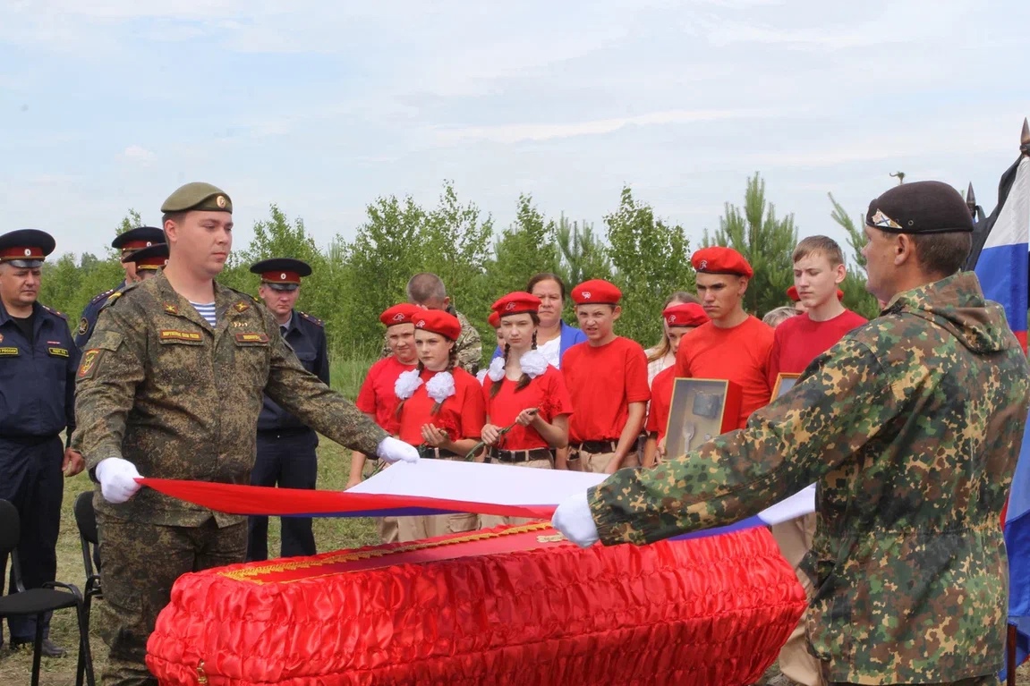 В Кузбассе прошло захоронение красноармейца